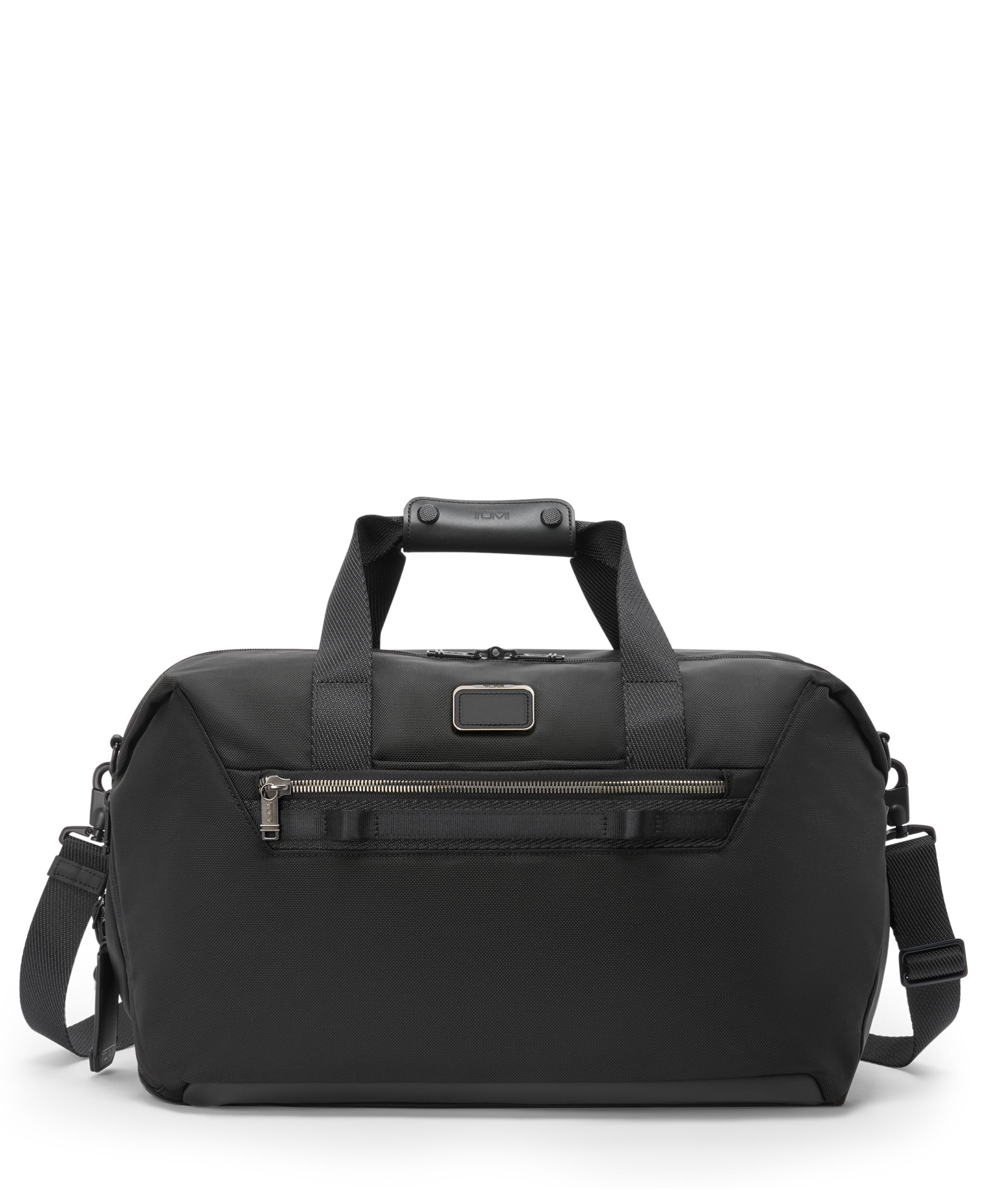 Versatile Duffel & Weekender Bags | TUMI Indonesia