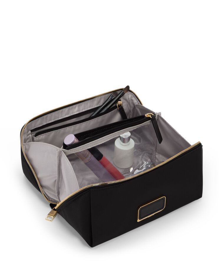 DALLAS COSMETIC  hi-res | TUMI
