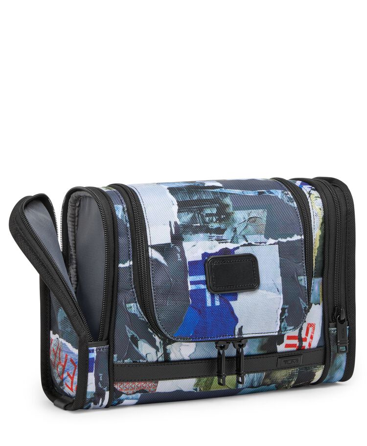Hanging Travel Kit  hi-res | TUMI