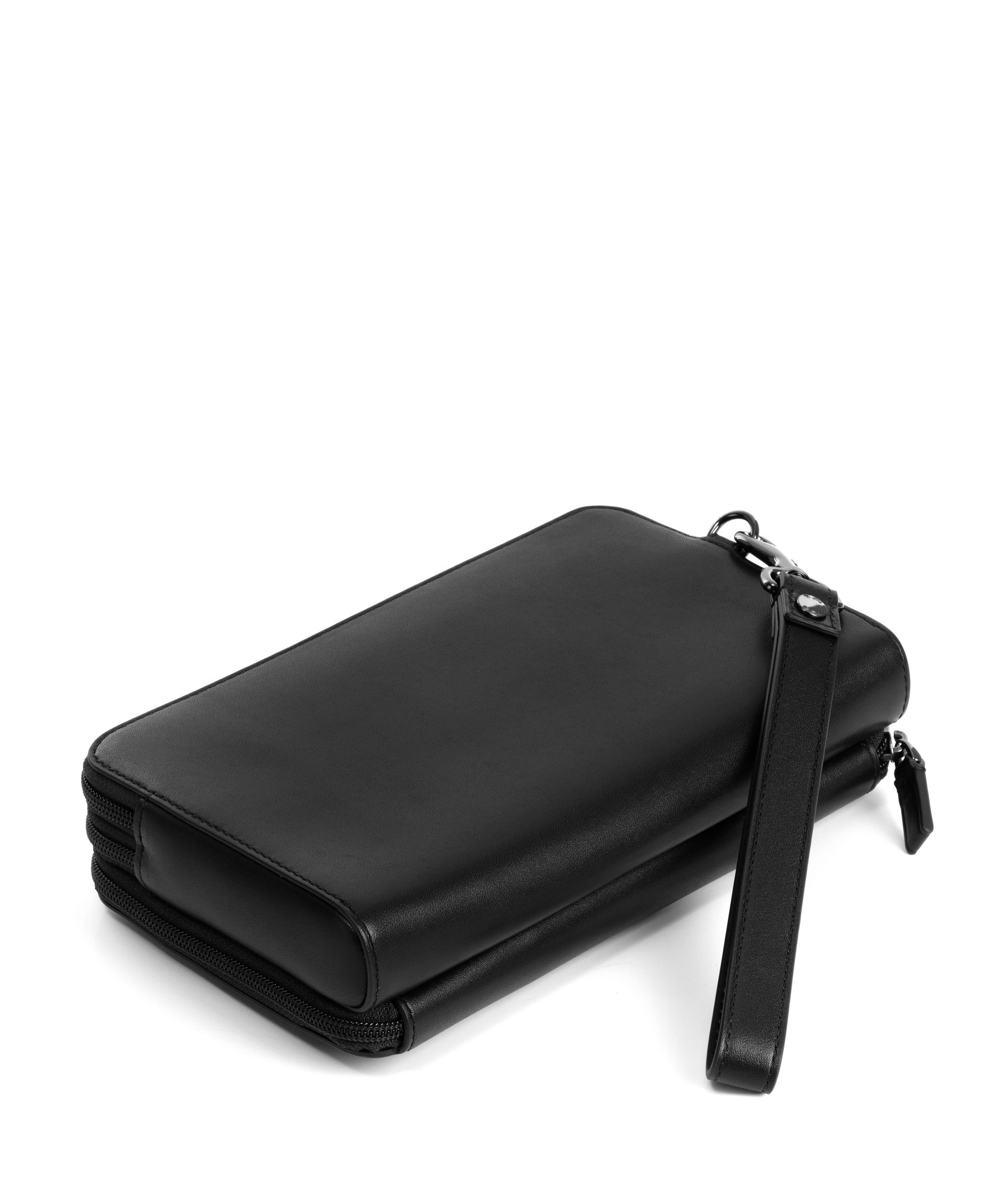 Tumi deals nassau slg