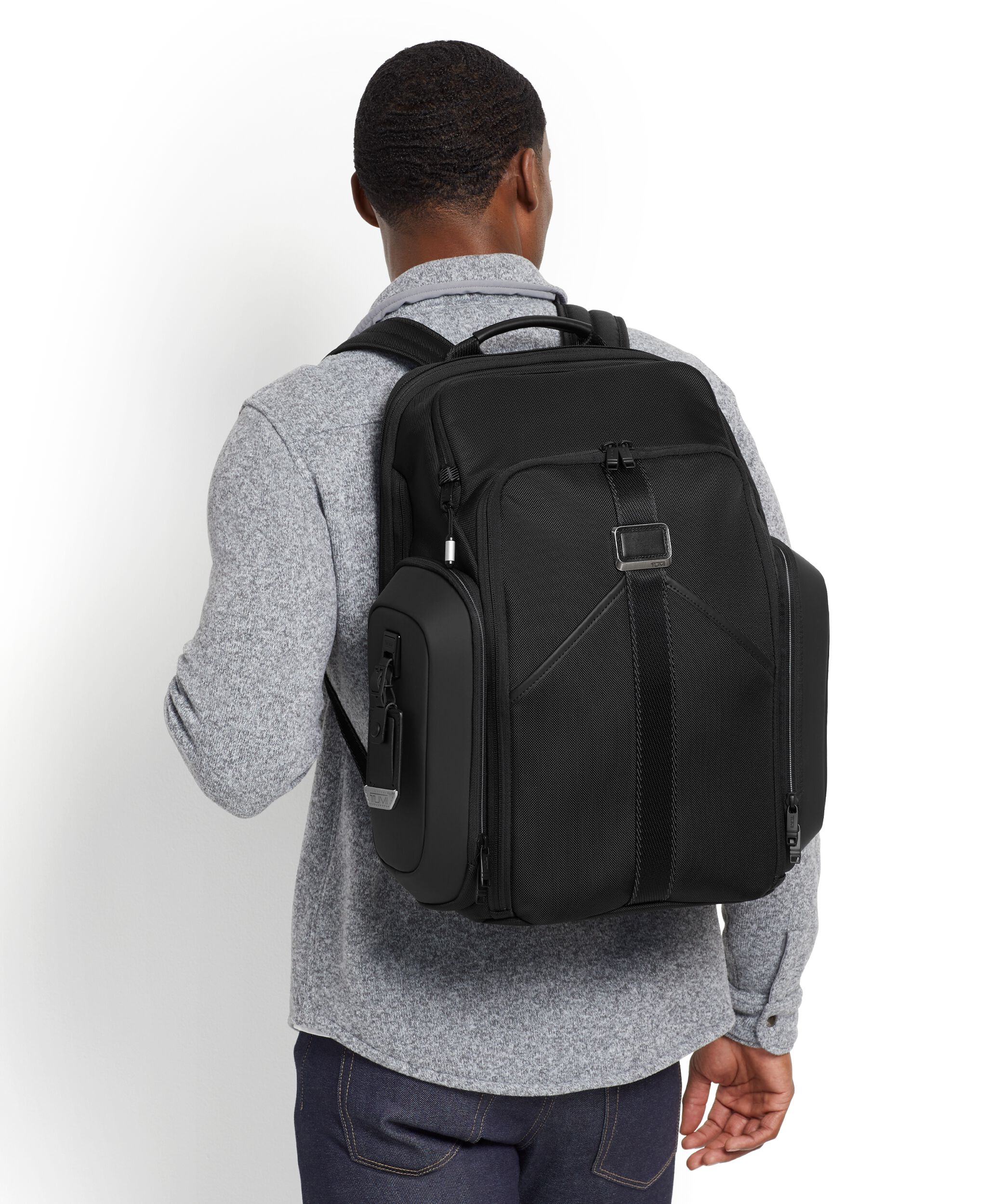Harga hotsell backpack tumi