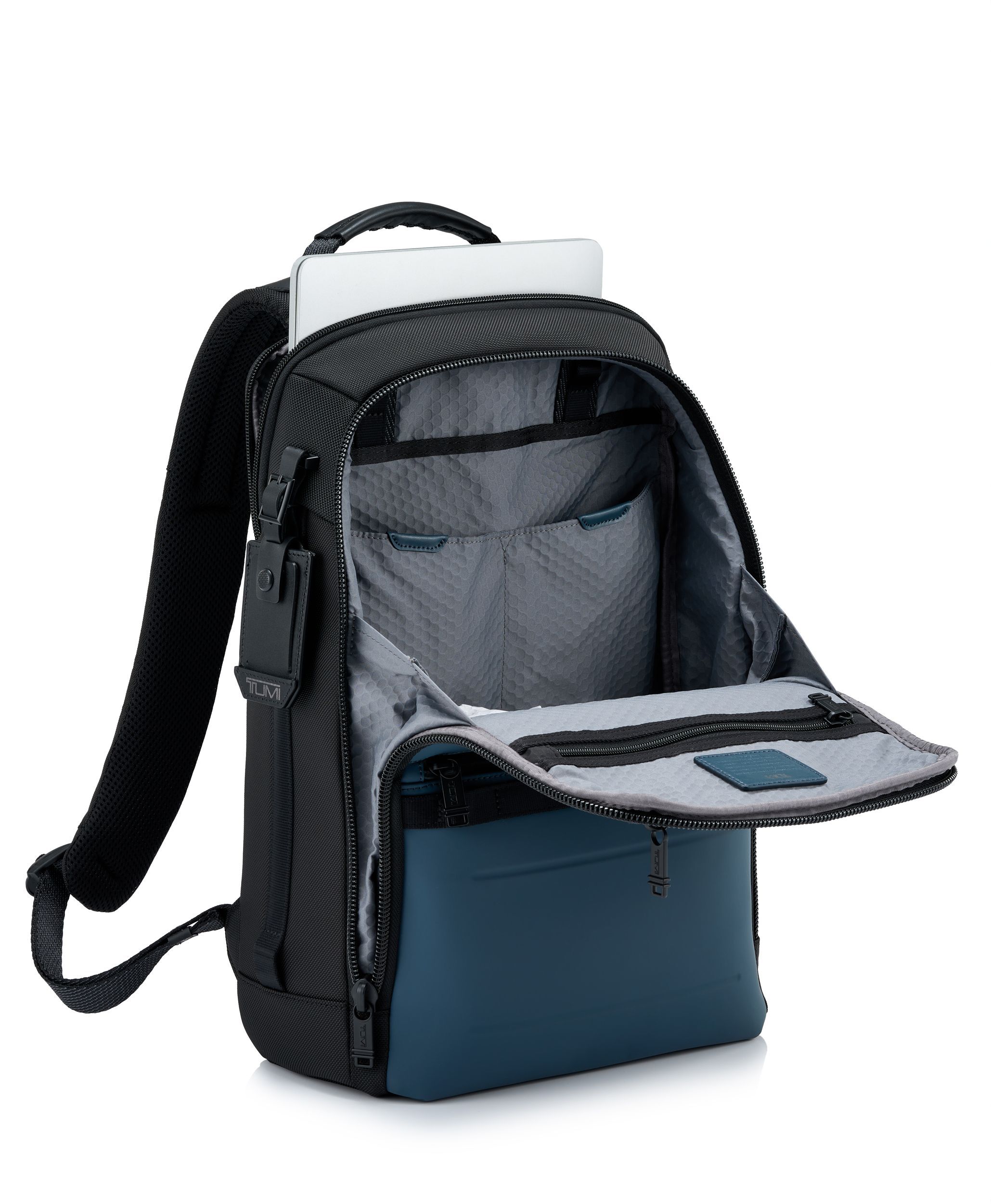 Tumi ALPHA BRAVO DYNAMIC BACKPACK - ALPHA BRAVO Dynamic Backpack