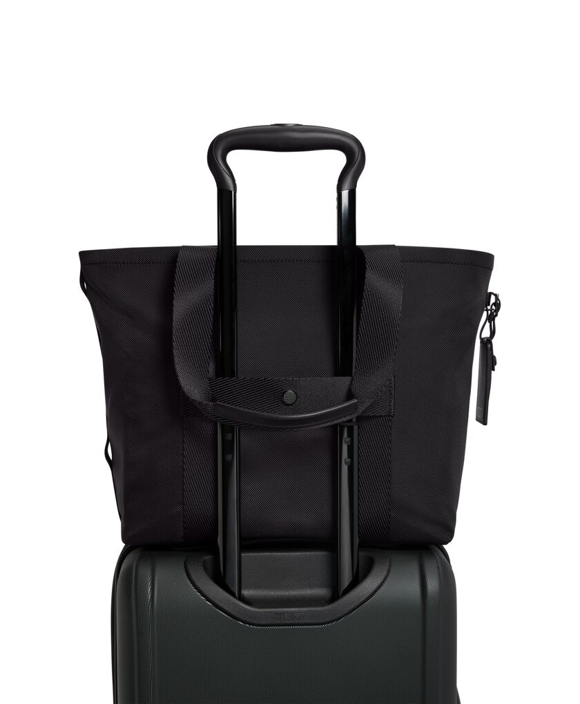 ALPHA BRAVO ESSENTIAL SM E/W TOTE  hi-res | TUMI
