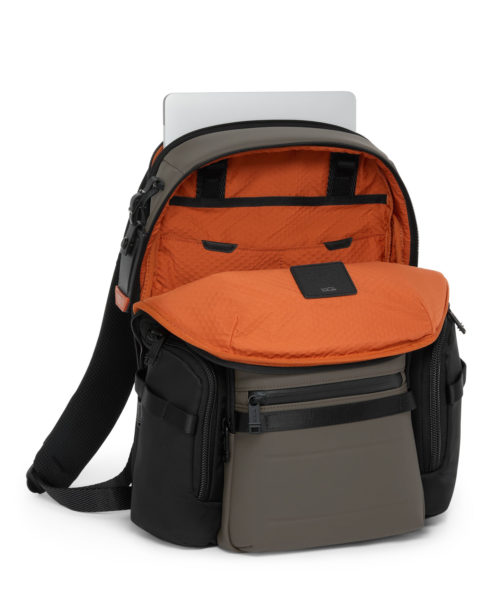 Navigation Backpack TERRA BROWN Original | TUMI Indonesia