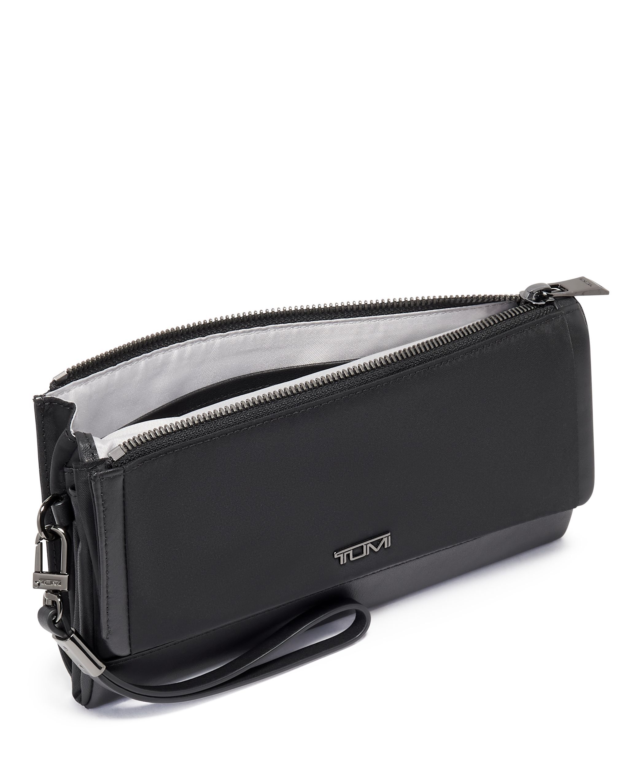Tumi clutch online