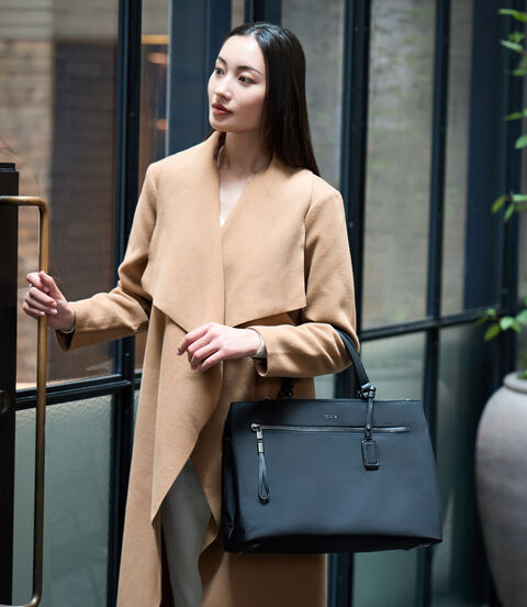 Tumi VOYAGEUR SHIRA TOTE  lifestyle | TUMI